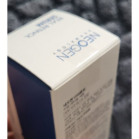 Neogen Dermalogy Real Retinol Serum 2% Retinol Size 30 ml / 1.01 fl oz - Picture 3 of 4